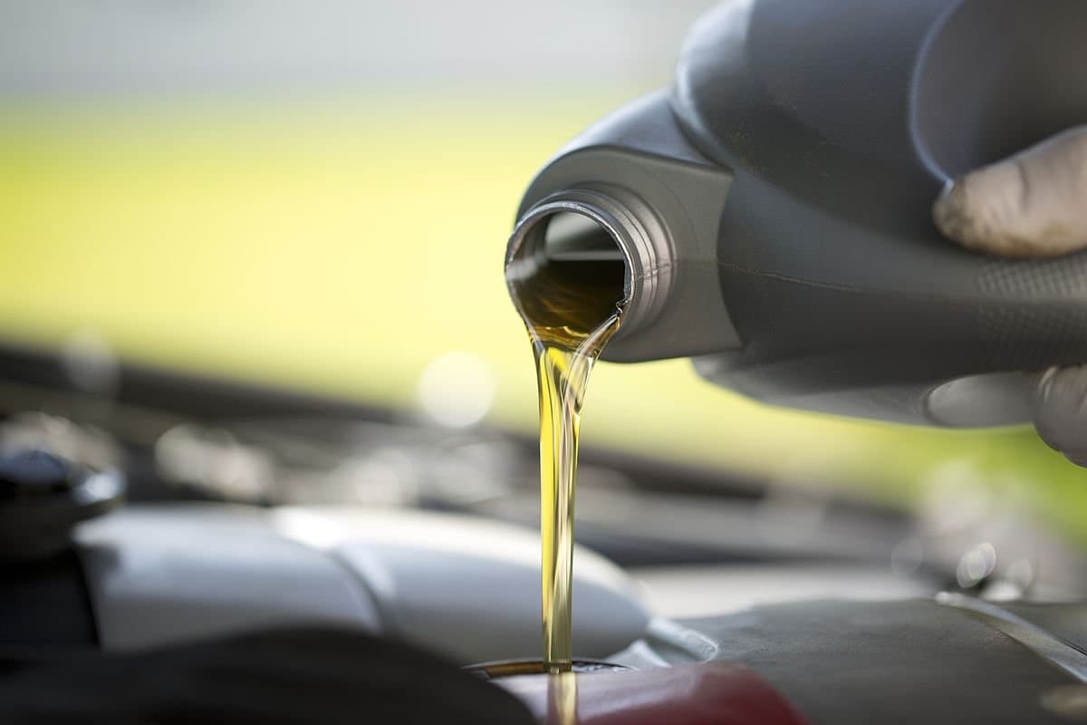 Top 5 Motor Oils for Engine Longevity